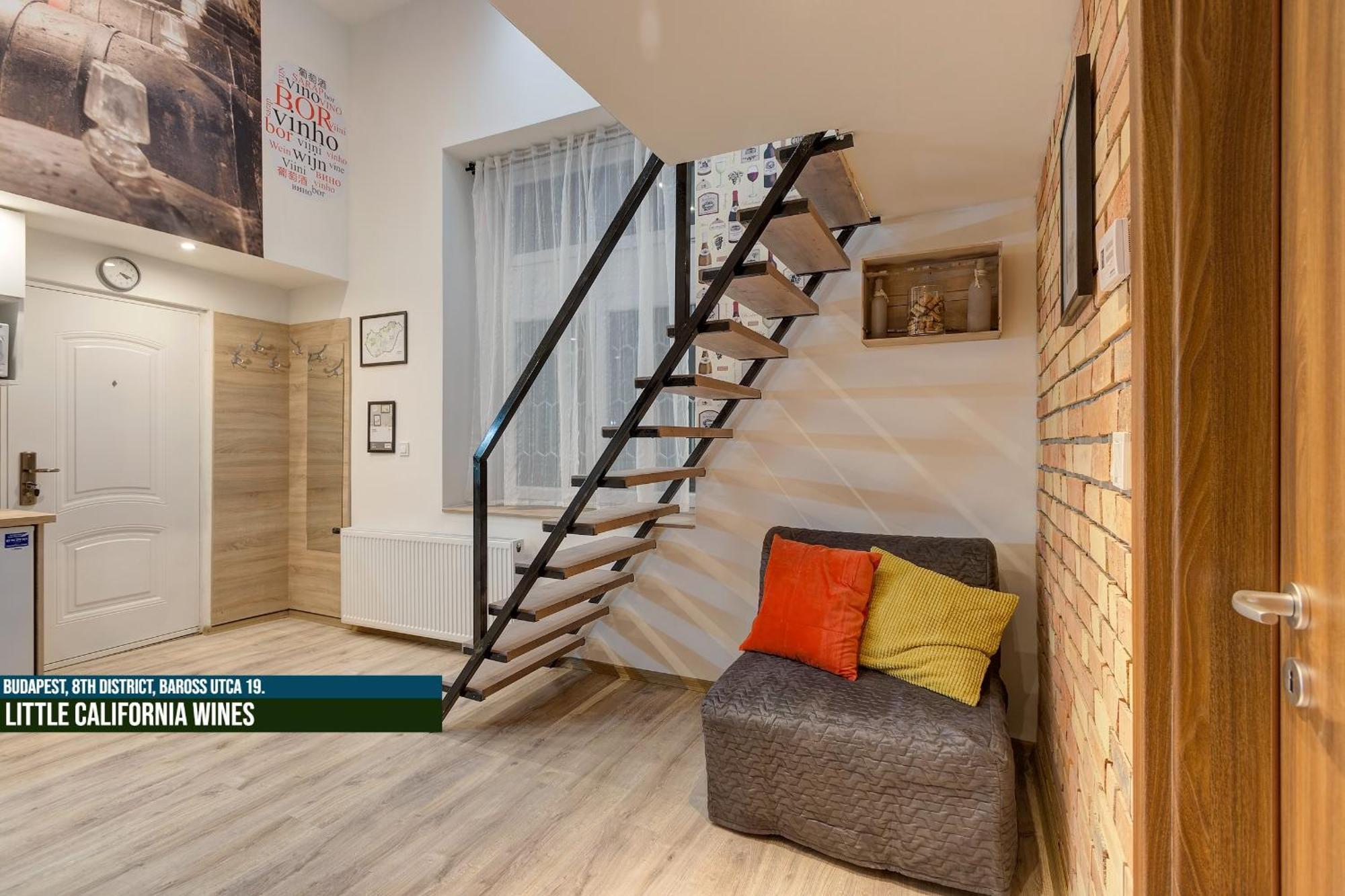 Little Americas Museum Apartments — Photos 1